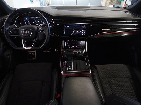 Audi Q8 16 of 27
