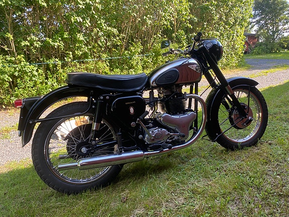 BSA A10 Deluxe 3 of 6