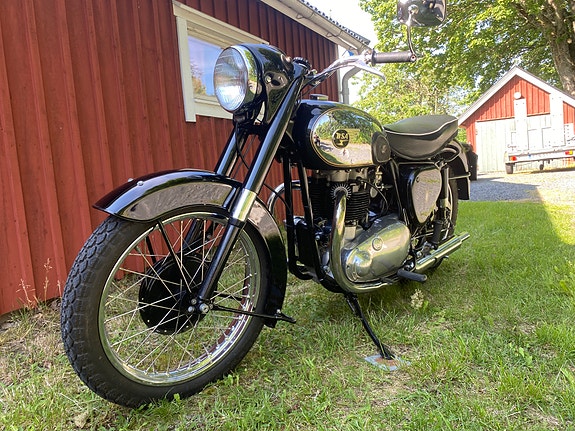 BSA A10 Deluxe 5 of 6