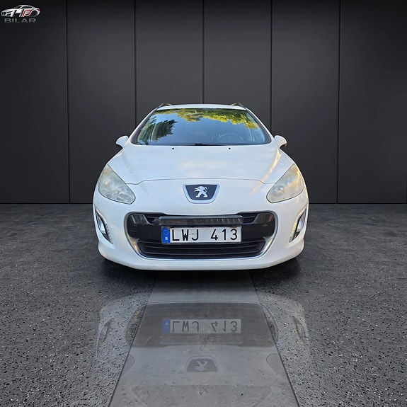 Peugeot 308 SW 3 of 22
