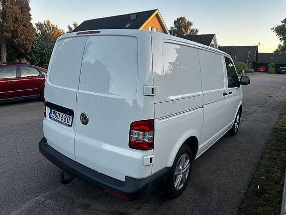 Volkswagen Transporter 4 of 9