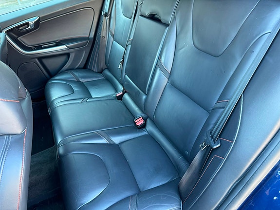 Volvo V60 6 of 7