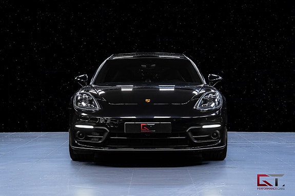 Porsche Panamera 4 3 of 21