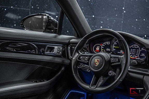 Porsche Panamera 4 20 of 21