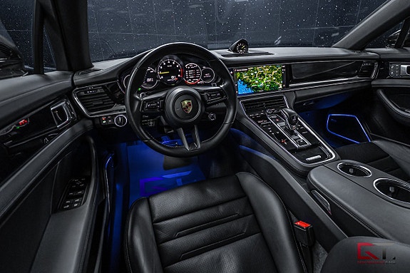 Porsche Panamera 4 11 of 21