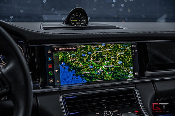 Porsche Panamera 4 12 of 21