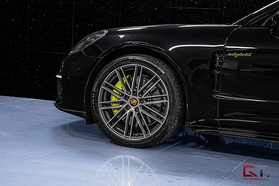 Porsche Panamera 4 5 of 21