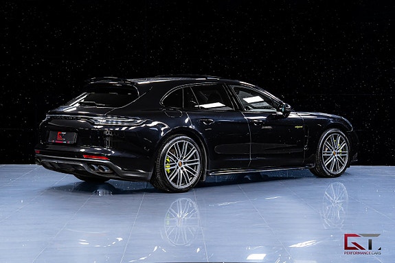 Porsche Panamera 4 8 of 21