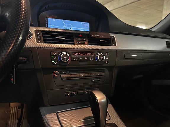 BMW 335i 16 of 19