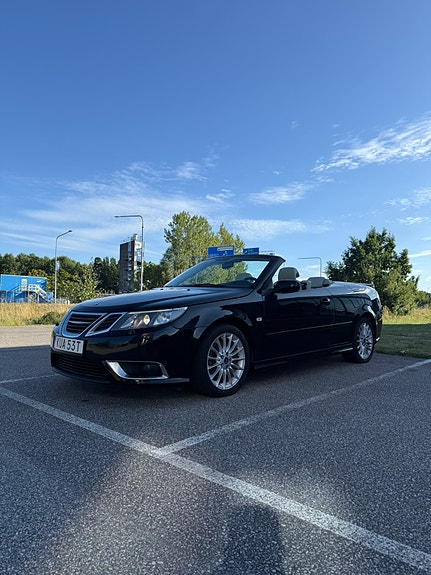 Saab 9-3 2 of 7