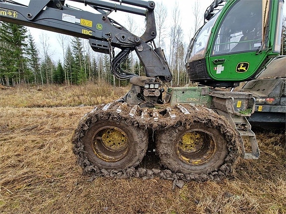 John Deere 1170G 2 of 24