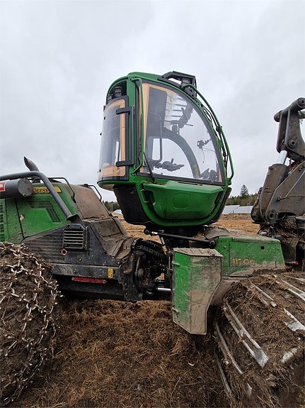 John Deere 1170G 16 of 24
