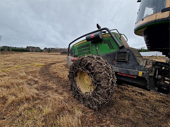 John Deere 1170G 13 of 24