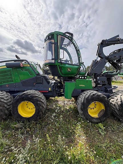 John Deere 1170G 14 of 24