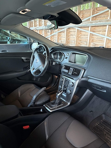 Volvo V40 4 of 7