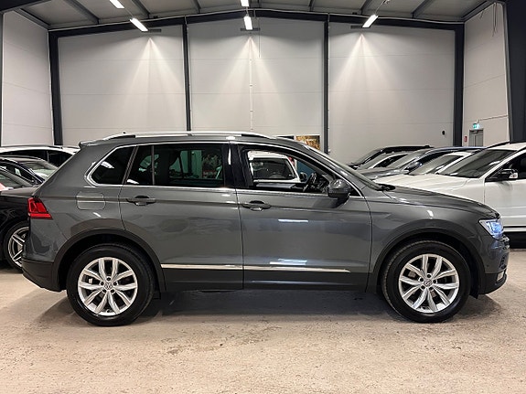 Volkswagen Tiguan 4 of 29