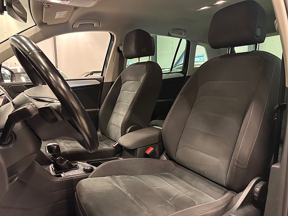 Volkswagen Tiguan 21 of 29
