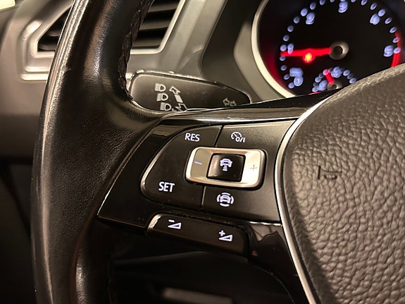 Volkswagen Tiguan 14 of 29