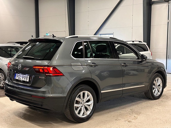 Volkswagen Tiguan 3 of 29