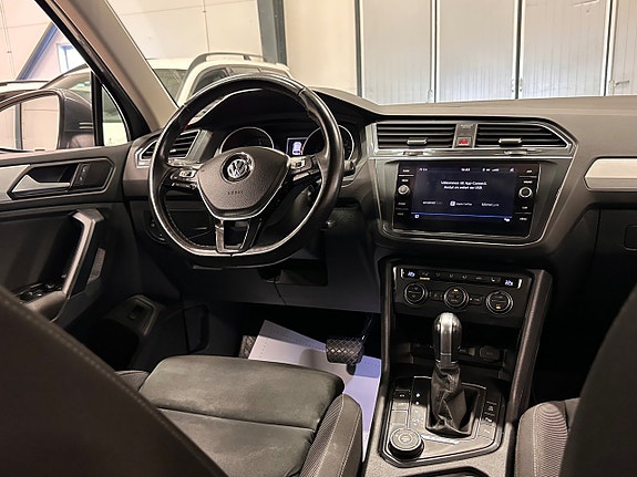 Volkswagen Tiguan 8 of 29