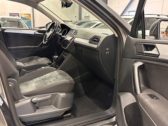 Volkswagen Tiguan 11 of 29