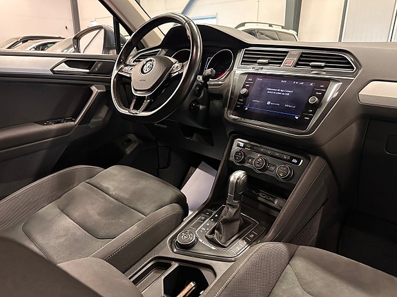 Volkswagen Tiguan 10 of 29