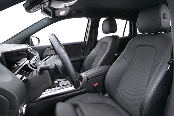 Mercedes-Benz EQA250 10 of 27