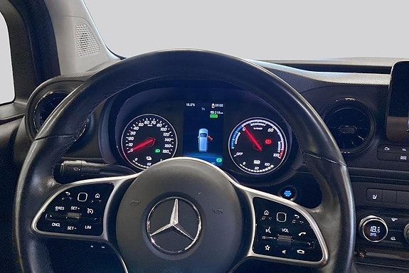 Mercedes-Benz eCitan 10 of 14