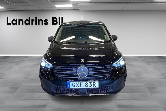 Mercedes-Benz eCitan 2 of 14