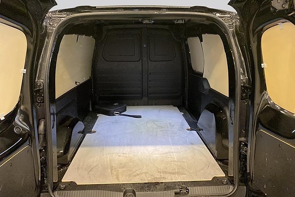 Mercedes-Benz eCitan 9 of 14