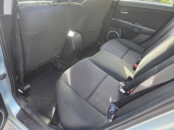 Mazda 3 8 of 12
