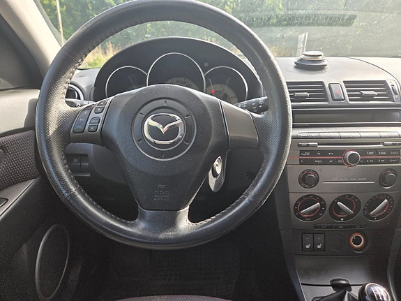 Mazda 3 10 of 12