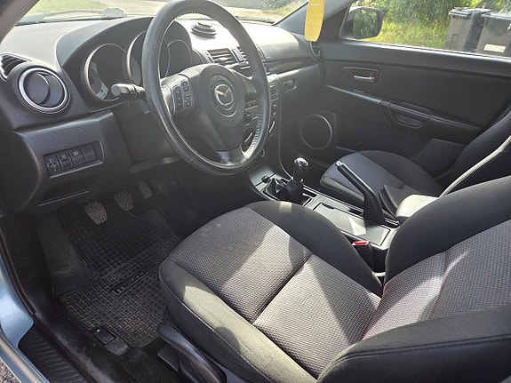Mazda 3 11 of 12