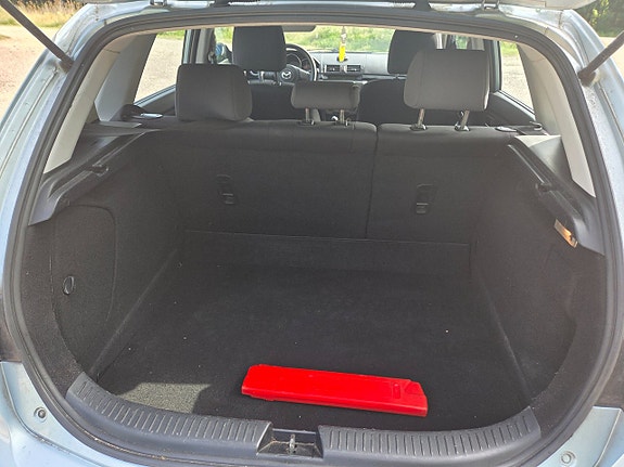 Mazda 3 7 of 12