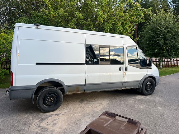 Ford Transit 3 of 7