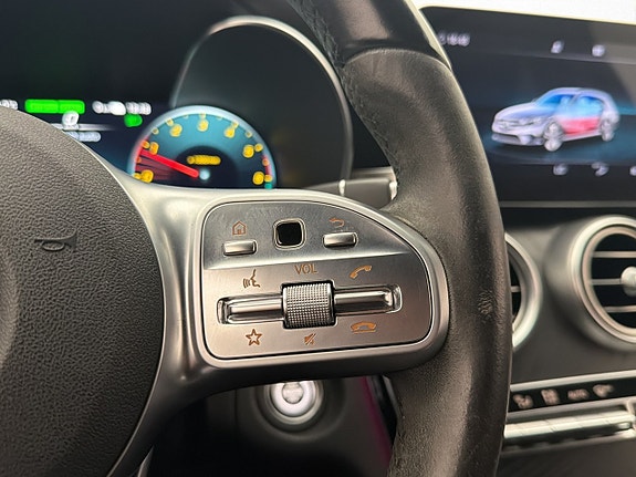 Mercedes-Benz C300 17 of 27