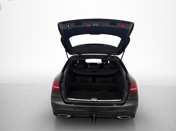 Mercedes-Benz C300 27 of 27
