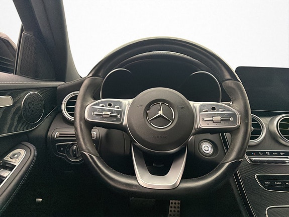 Mercedes-Benz C300 10 of 27