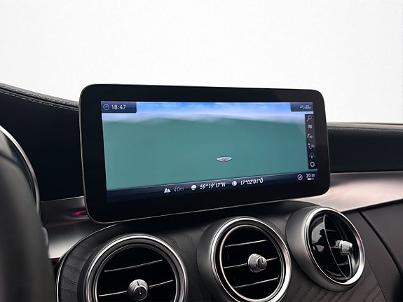 Mercedes-Benz C300 19 of 27