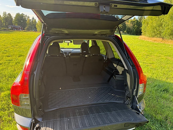 Volvo XC90 5 of 7