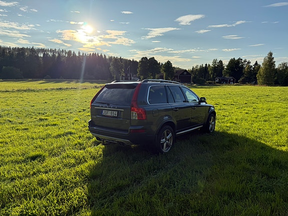 Volvo XC90 4 of 7