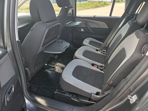 Citroen Grand C4 Picasso 13 of 15