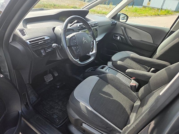 Citroen Grand C4 Picasso 11 of 15