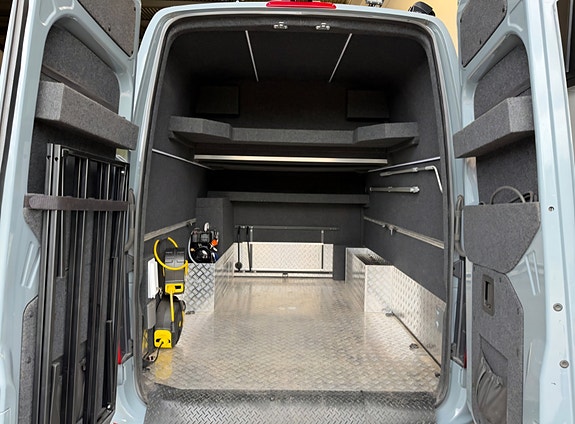 Mercedes-Benz Sprinter 316 2 of 23