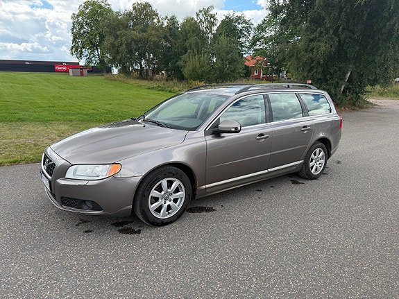 Volvo V70 5 of 7