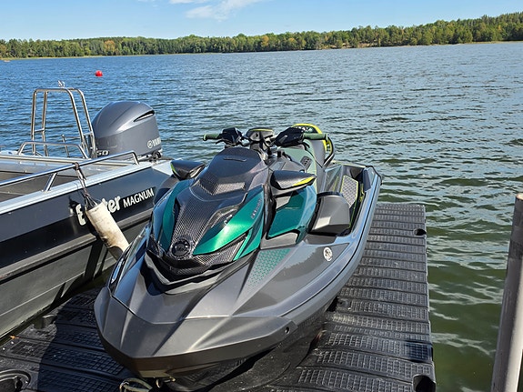 Sea-Doo RXP-X Apex 300 2 of 5