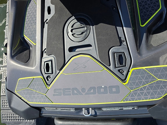 Sea-Doo RXP-X Apex 300 4 of 5