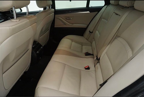 BMW 520d 5 of 6