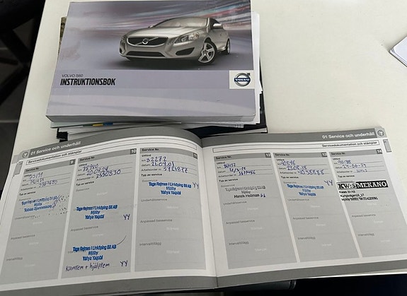 Volvo S60 14 of 15