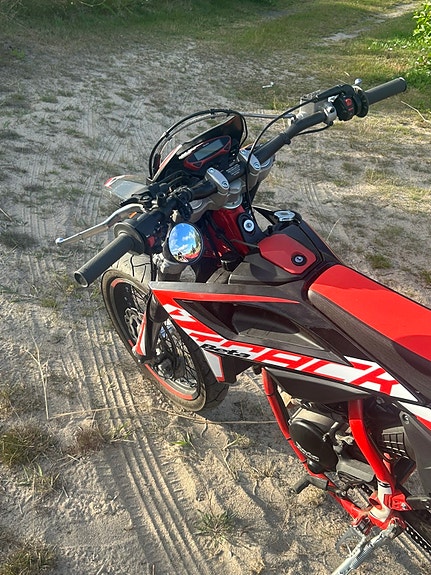 Beta Beta rr 50 4 of 9